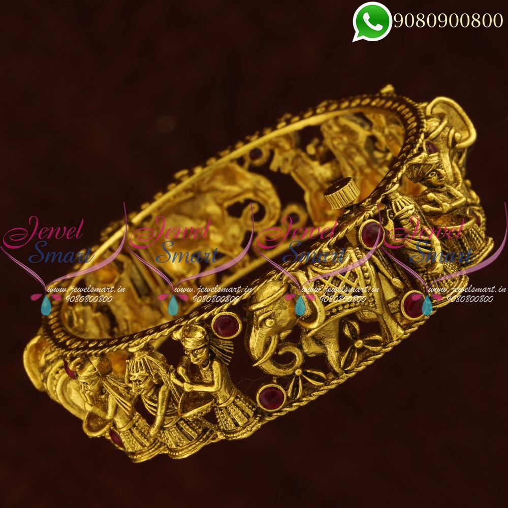 gold bracelet with emerald